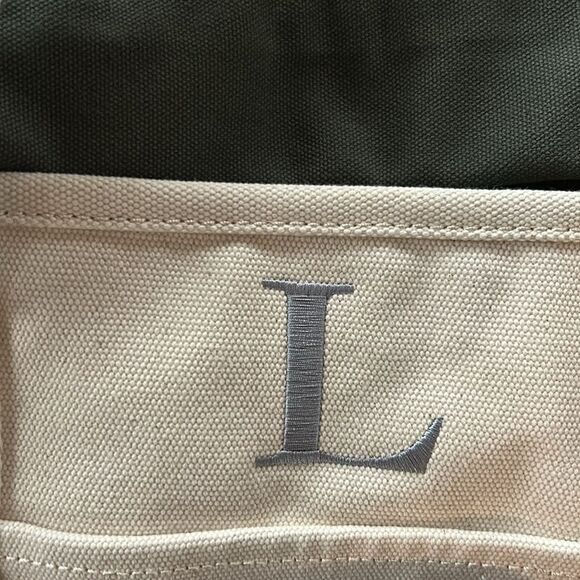 Land's End Canvas tote various colors and embroidery pockets zipper Size Medium - Picture 4 of 15